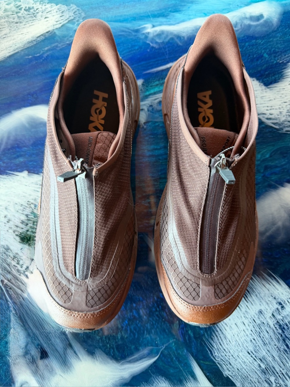 LIKE NEW Hoka Project Transport Mineral Brown/Walnut Size 10.5